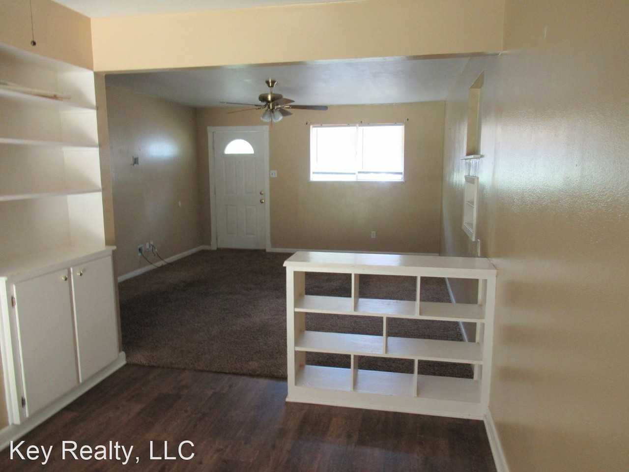 5311 Hall St - Photo 2 of 2