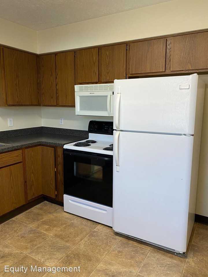 1030 W. Western Reserve Road - Photo 2 of 8