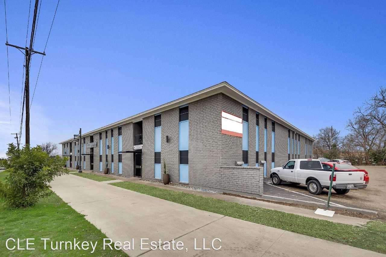 2114 S. 5th Street - Photo 3 of 50