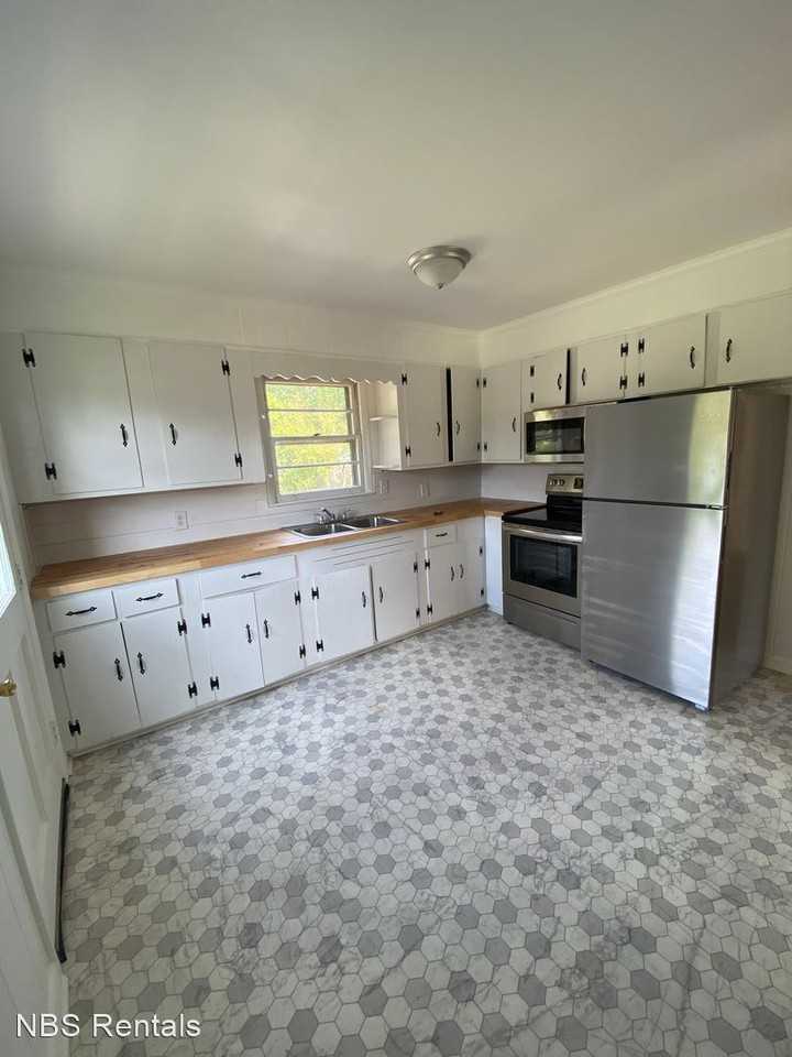 9826 Village Hwy. - Photo 3 of 6