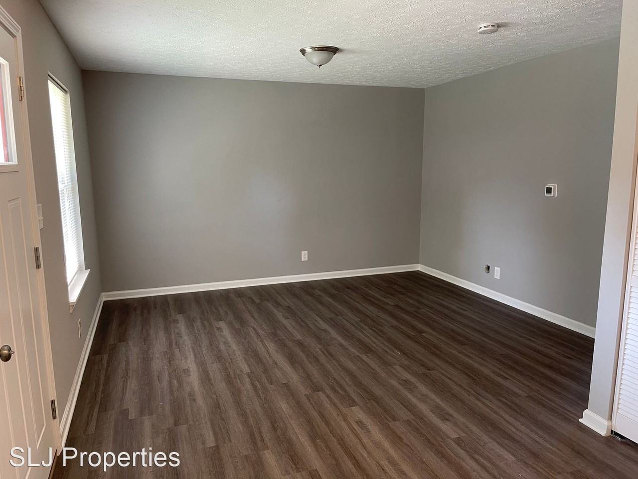 425 Mechanic Street - Photo 2 of 10