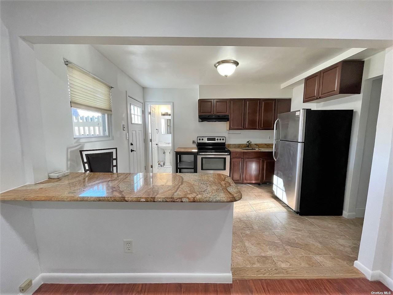 4431 Broadway - Photo 3 of 16