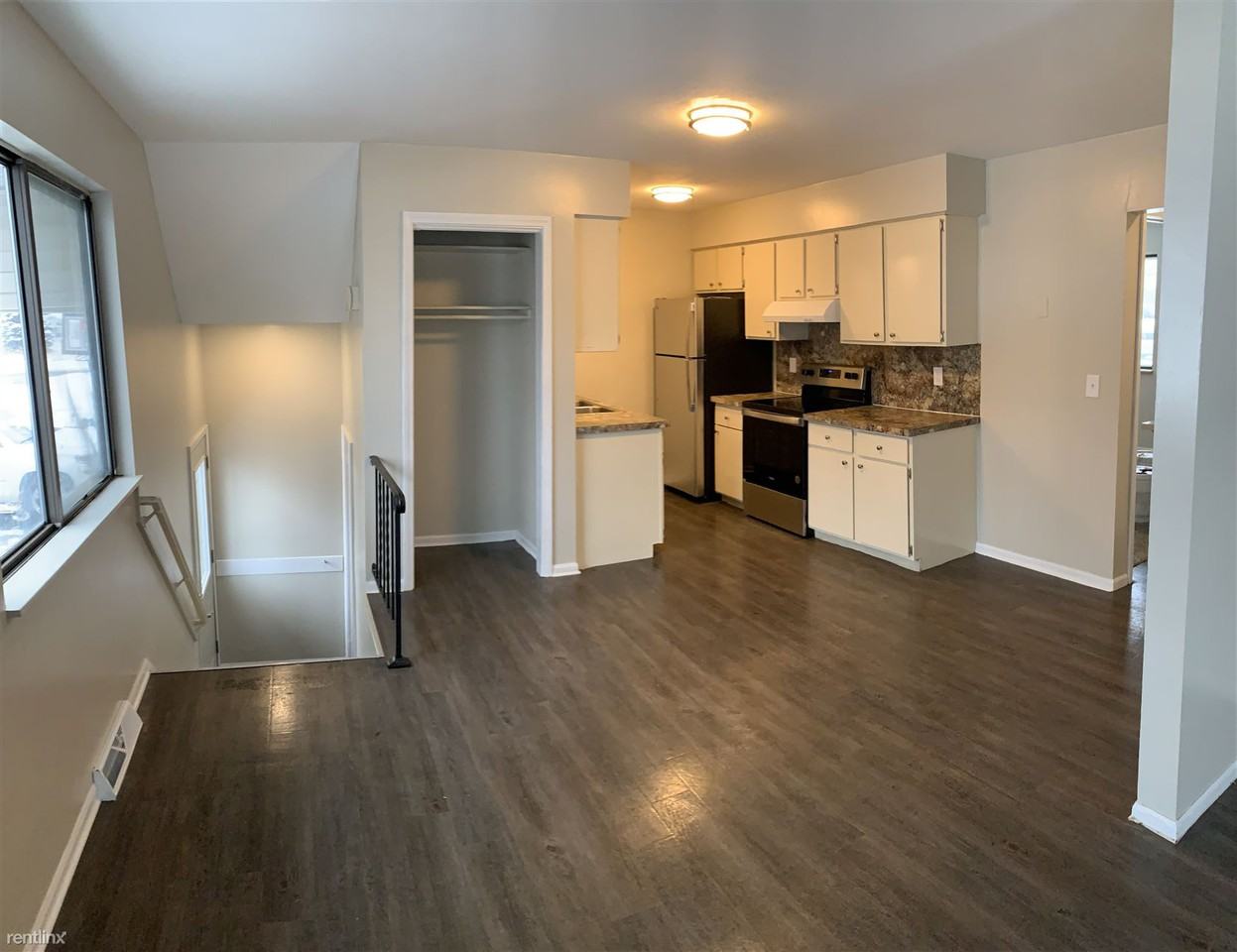 5245 Rich St - Photo 2 of 14