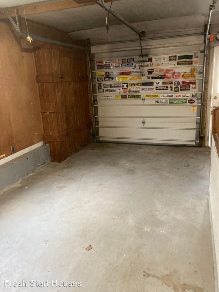 114 Bailey Dr - Photo 2 of 15