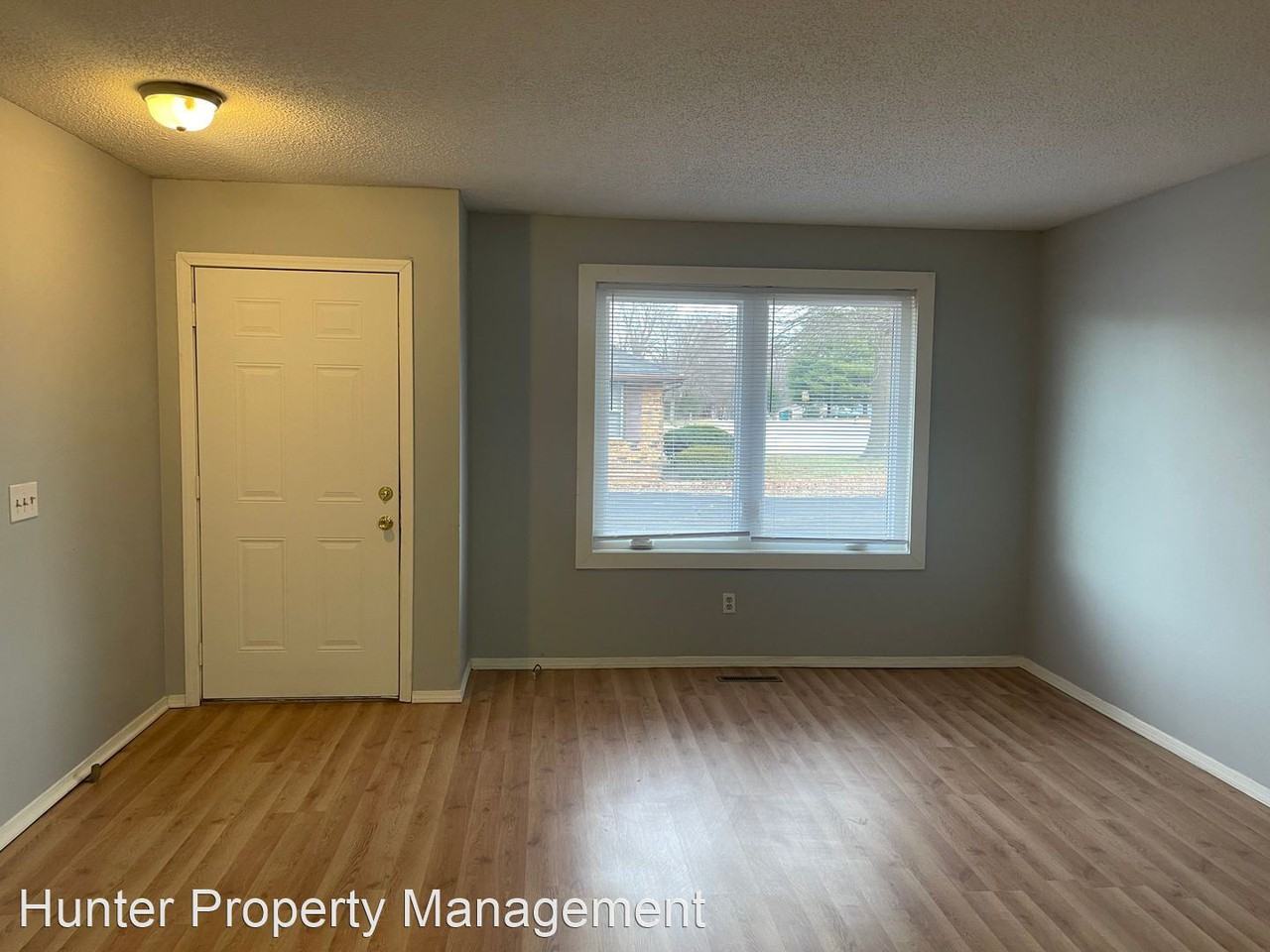 1015 S Kansas Ave A&B - Photo 3 of 16