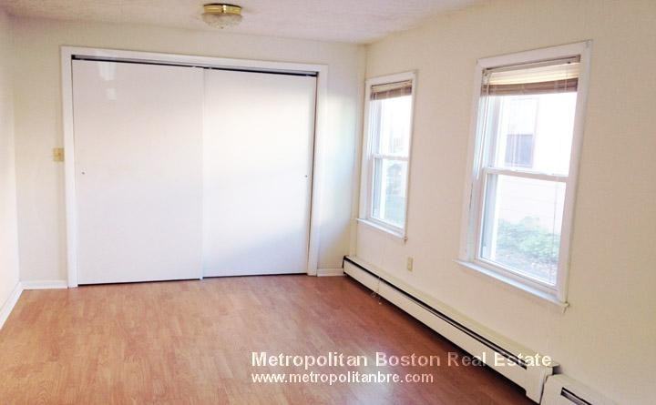 224 St John St - Photo 2 of 3