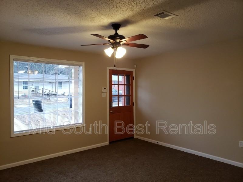 26 Hiland Pl #B - Photo 2 of 6