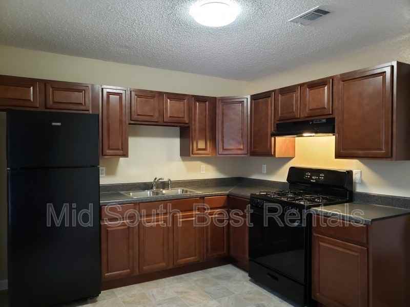 26 Hiland Pl #B - Photo 3 of 6