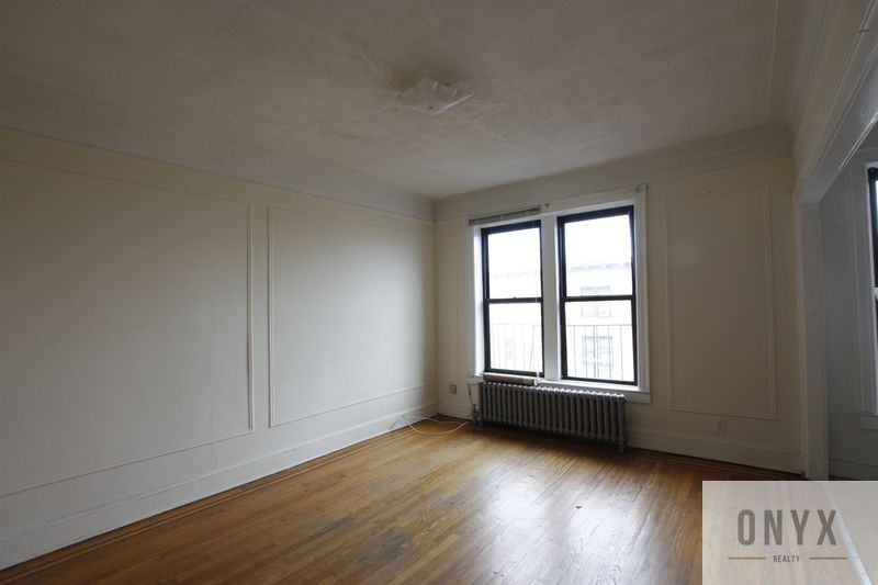 Rent stabilized - Photo 2 of 6