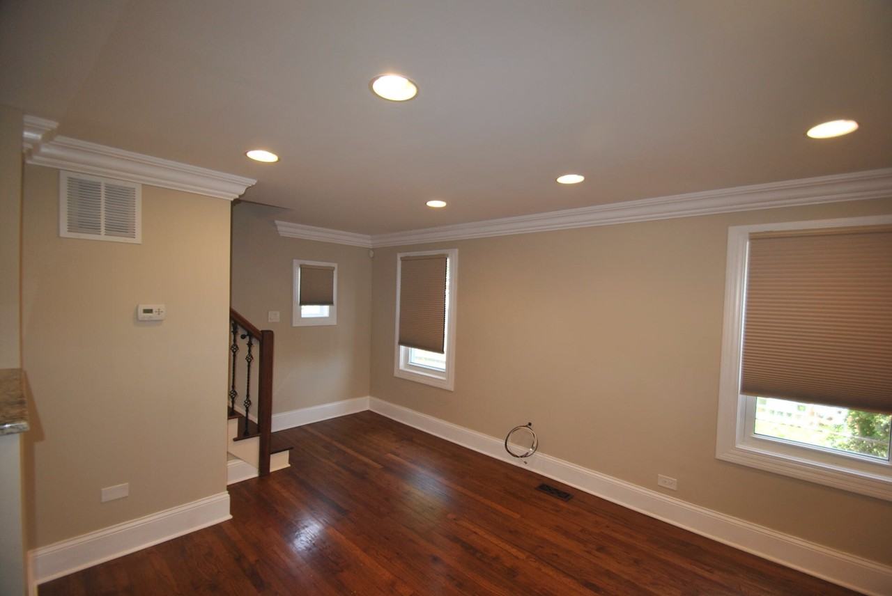 2512 Westbrook Dr - Photo 3 of 13