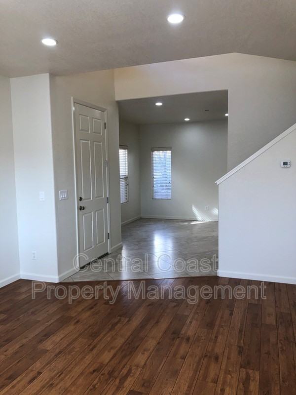 10 Carmel Cir - Photo 6 of 36