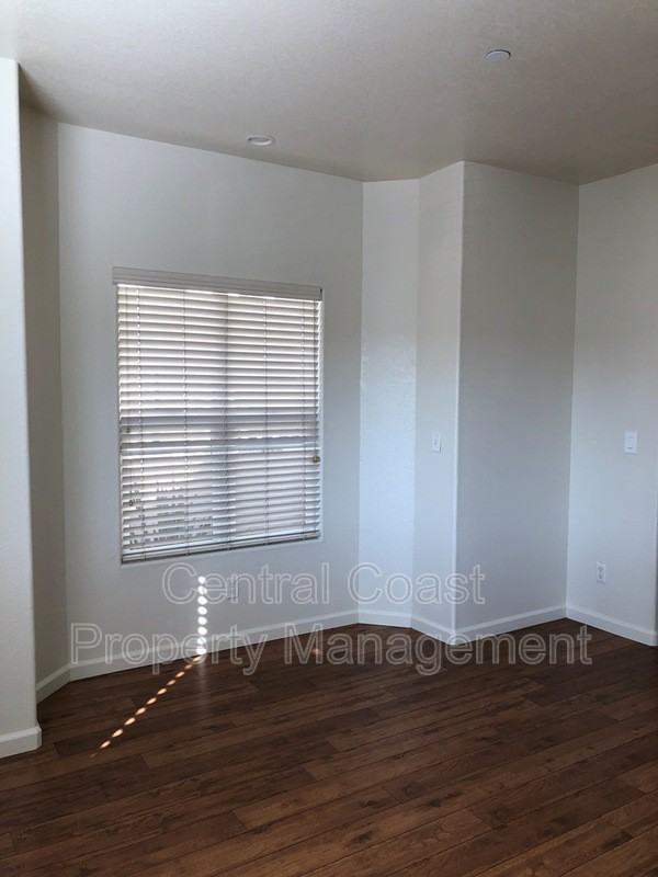 10 Carmel Cir - Photo 7 of 36