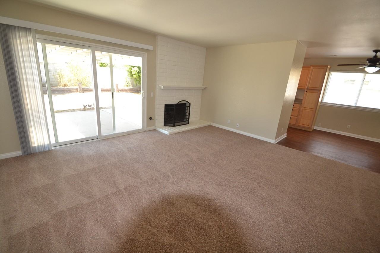 2221 Miramonte Dr - Photo 2 of 12