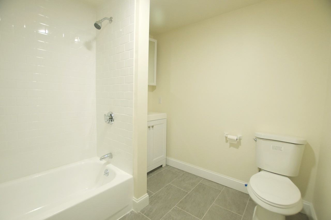 501 E Broadway #2 - Photo 2 of 8