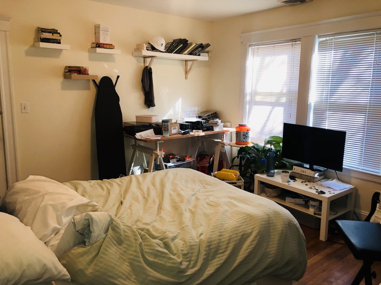 16 Stockwell St #18 - Photo 2 of 10