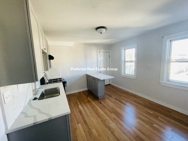 43 Wilcock St #3 - Photo 2 of 10