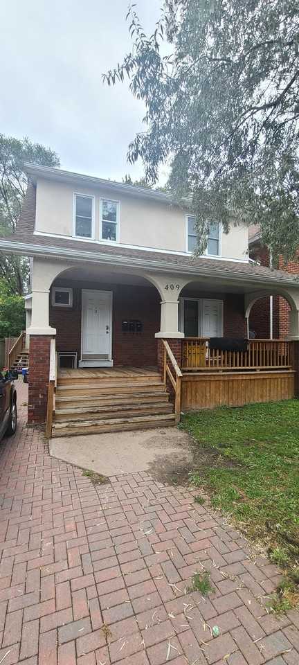 409 Chapel Street 1 room 1 Apartments 409 Chapel St, Ottawa, ON