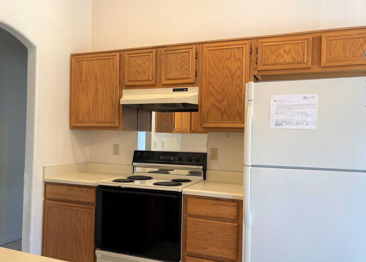 8811 N 5th St - Photo 3 of 24