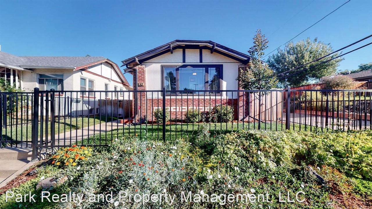 3317 Bruce Randolph Ave - Photo 2 of 31