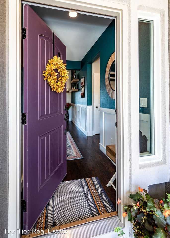 10790 Forest Creek Dr - Photo 2 of 23