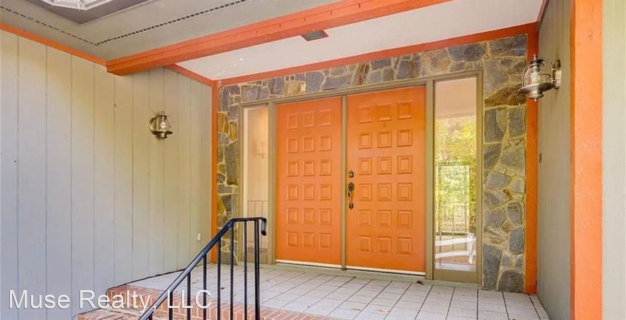 6036 Agate Ct - Photo 3 of 43