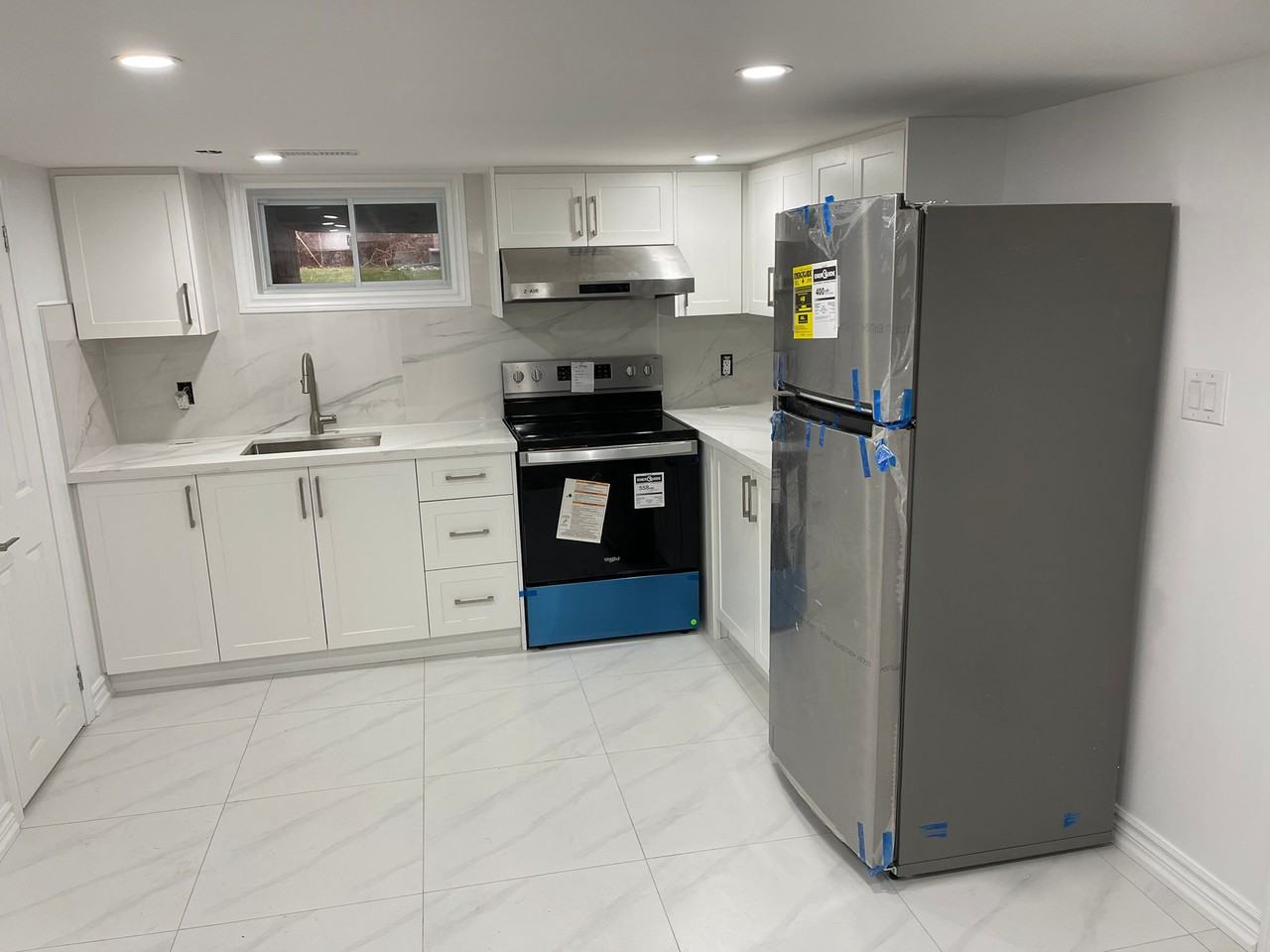 34 Daisy Ave - Photo 2 of 10