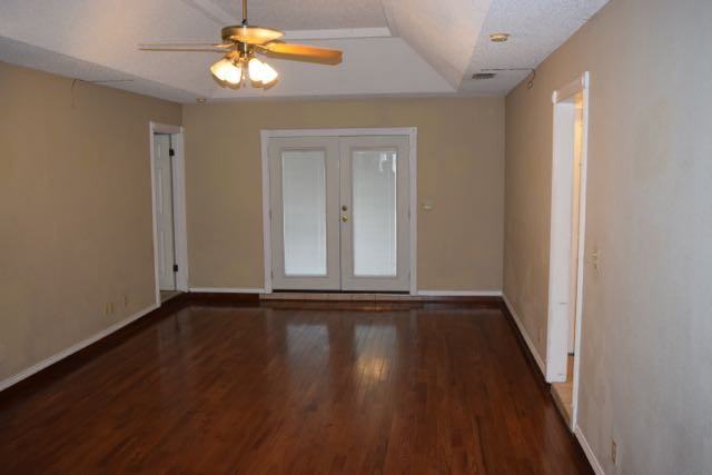 1937 Zenaida Ave - Photo 2 of 5