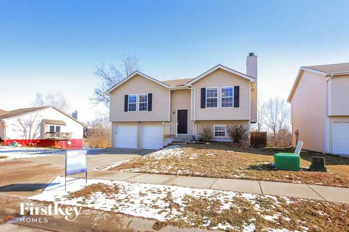 419 N Queen Ridge Ave - Photo 2 of 15