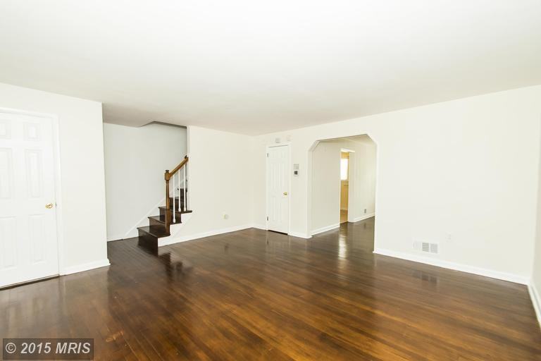 921 Lenton Ave - Photo 3 of 27