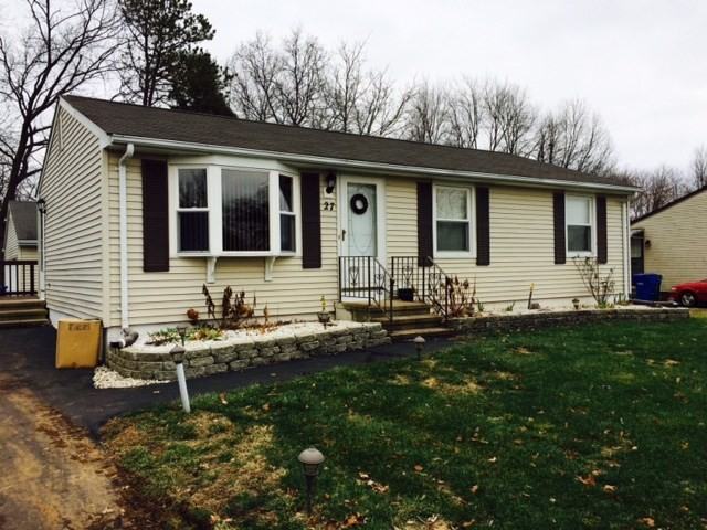 27 Farmstead Cir - Photo 2 of 9