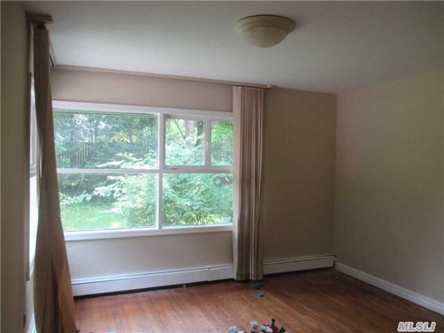 32 Locust Ln - Photo 2 of 9