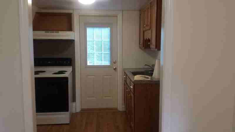 18 Forest Rd - Photo 3 of 6