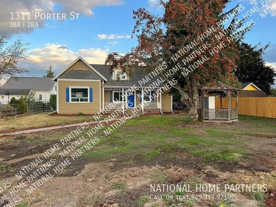 1311 Porter St - Photo 3 of 18