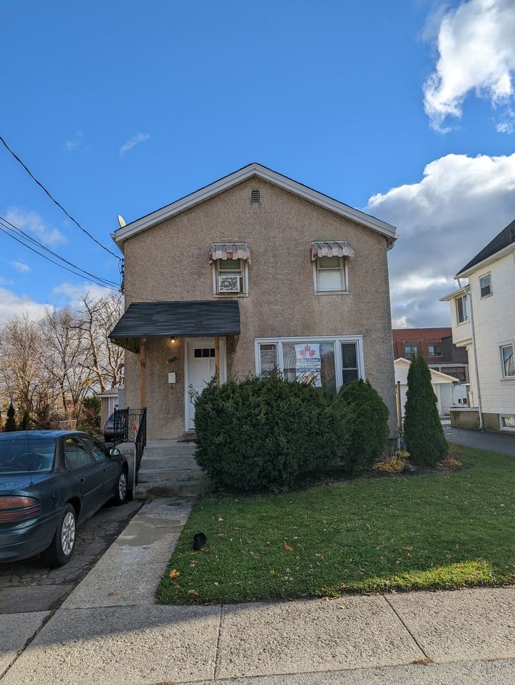 5748 Leonard Avenue Apartments 5748 Leonard Ave, Niagara Falls, ON