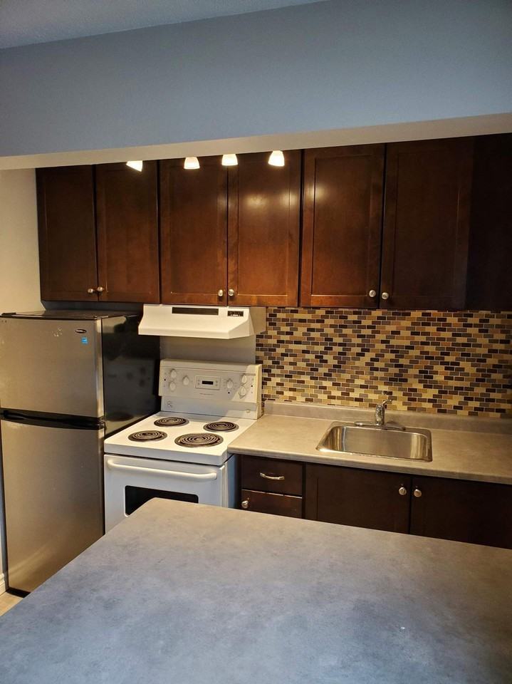 34 Carleton St S, Thorold, ON L2V 1Z8, CAN 4 unit Rentals Zumper