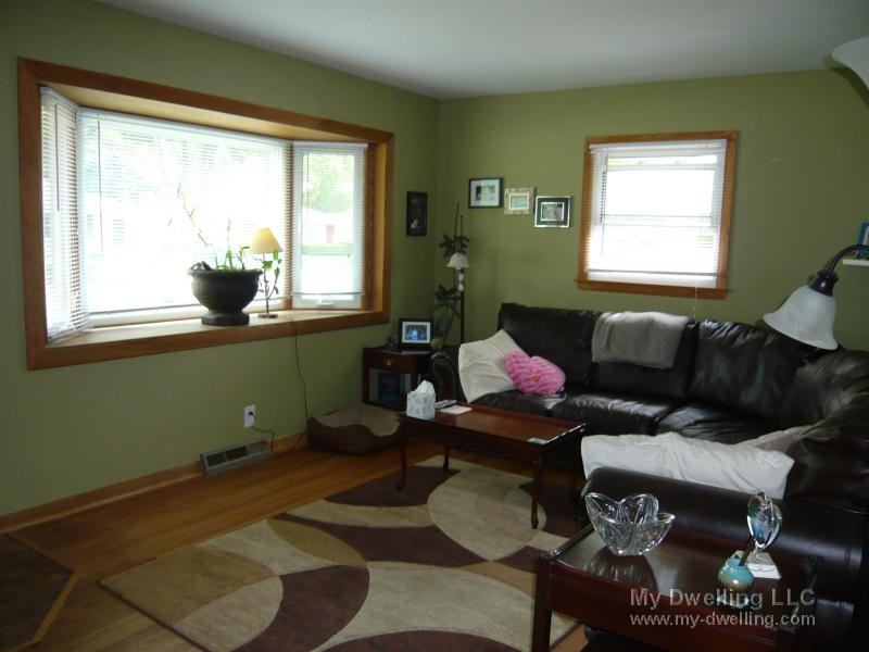 8711 W Daphne St - Photo 2 of 14