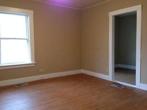 114 Maple St - Photo 2 of 10