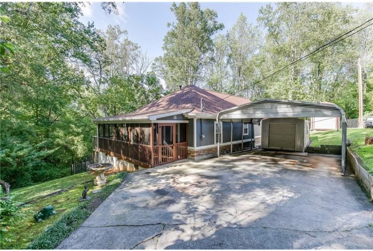 89 Silas King St #1 - Photo 2 of 19