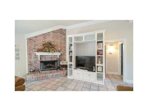 110 Bucktail Dr - Photo 3 of 21