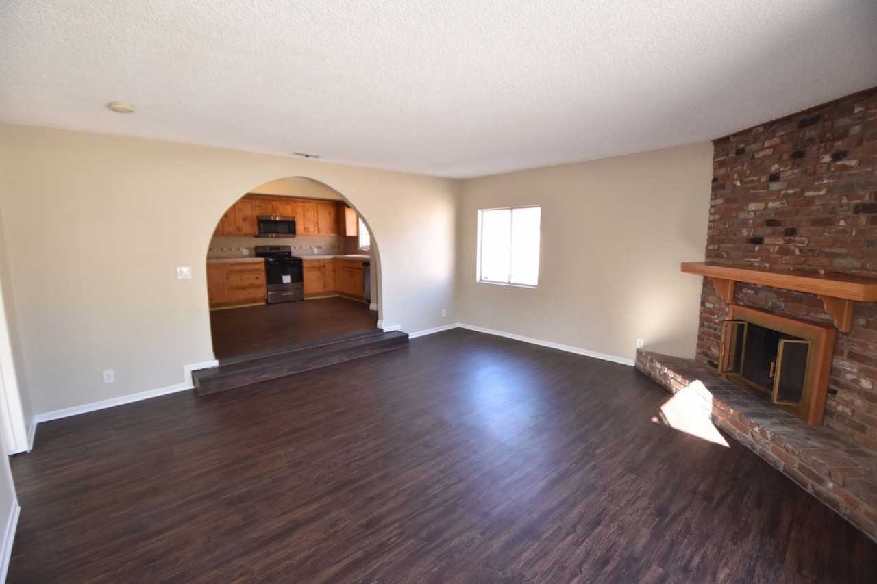 7822 Wexford Ave - Photo 3 of 25