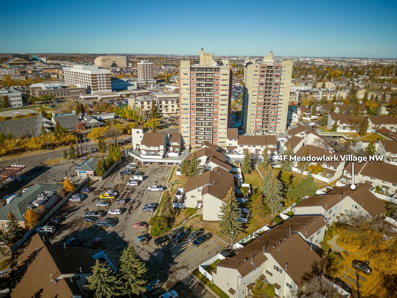 Spacious 2 bed 1 bath townhouse*Fenced yard w/Deck & Shed*In - Photo 2 of 30