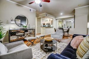 featured image of 1100 Meredith Ln