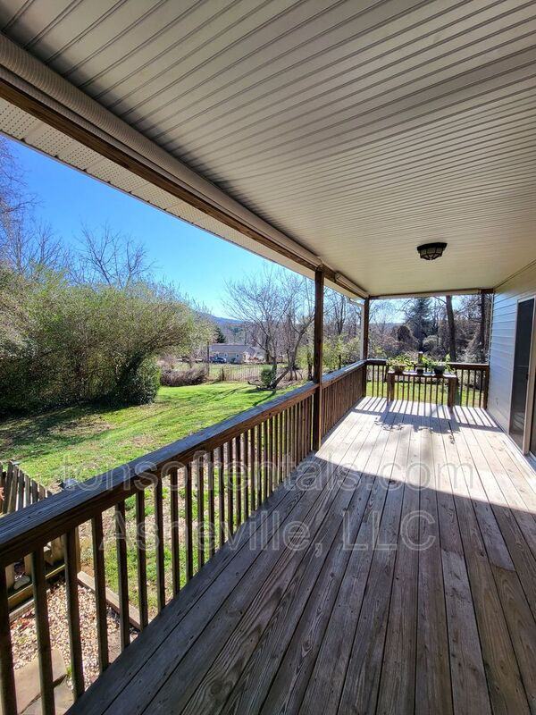 9 White Ave - Photo 2 of 26