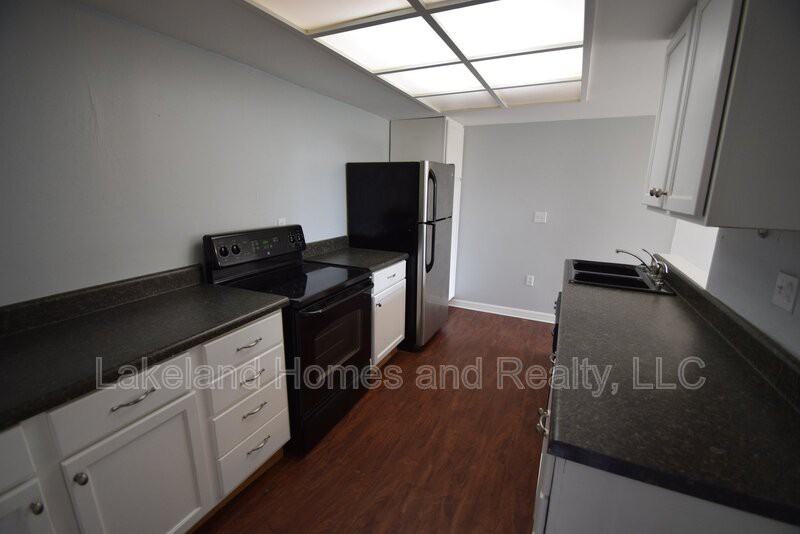 2025 Sylvester Rd #N308 - Photo 4 of 10