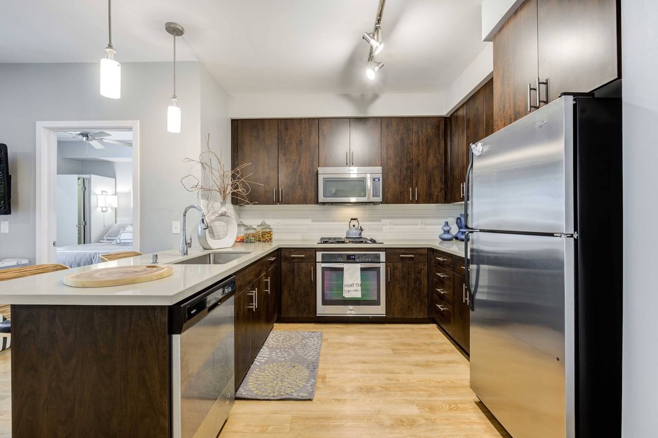 Biltmore at Camelback - Photo 3 of 37