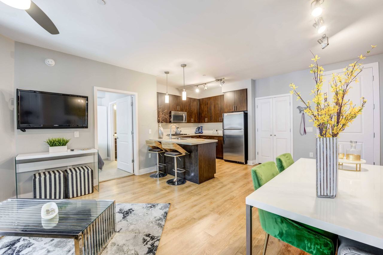 Biltmore at Camelback - Photo 5 of 37