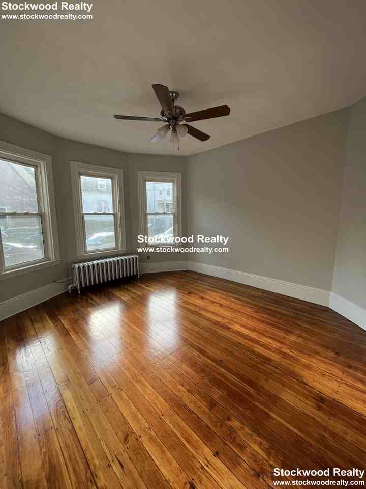 274 E Cottage St #1 - Photo 4 of 46