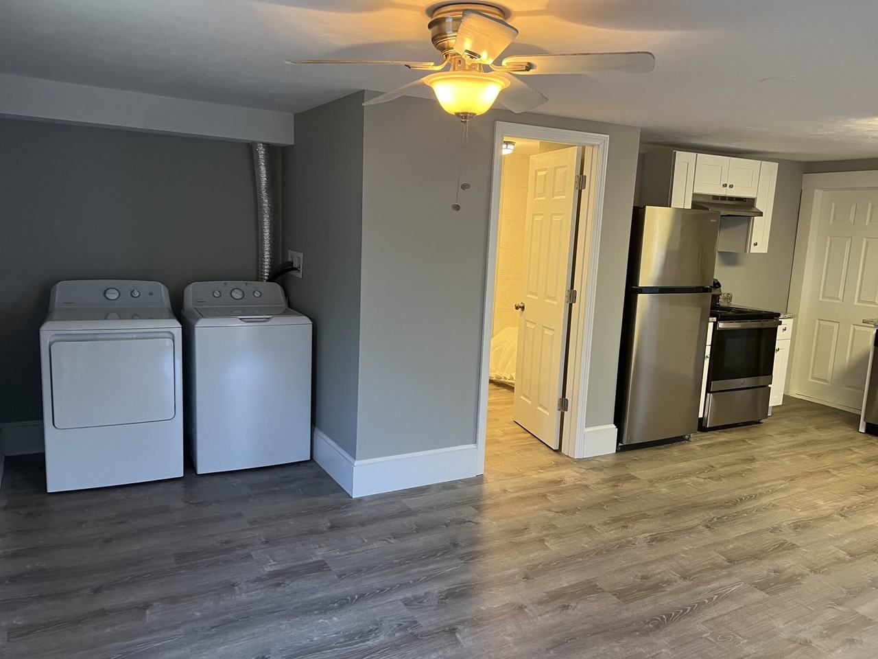 22 Princeton St A - Photo 2 of 14