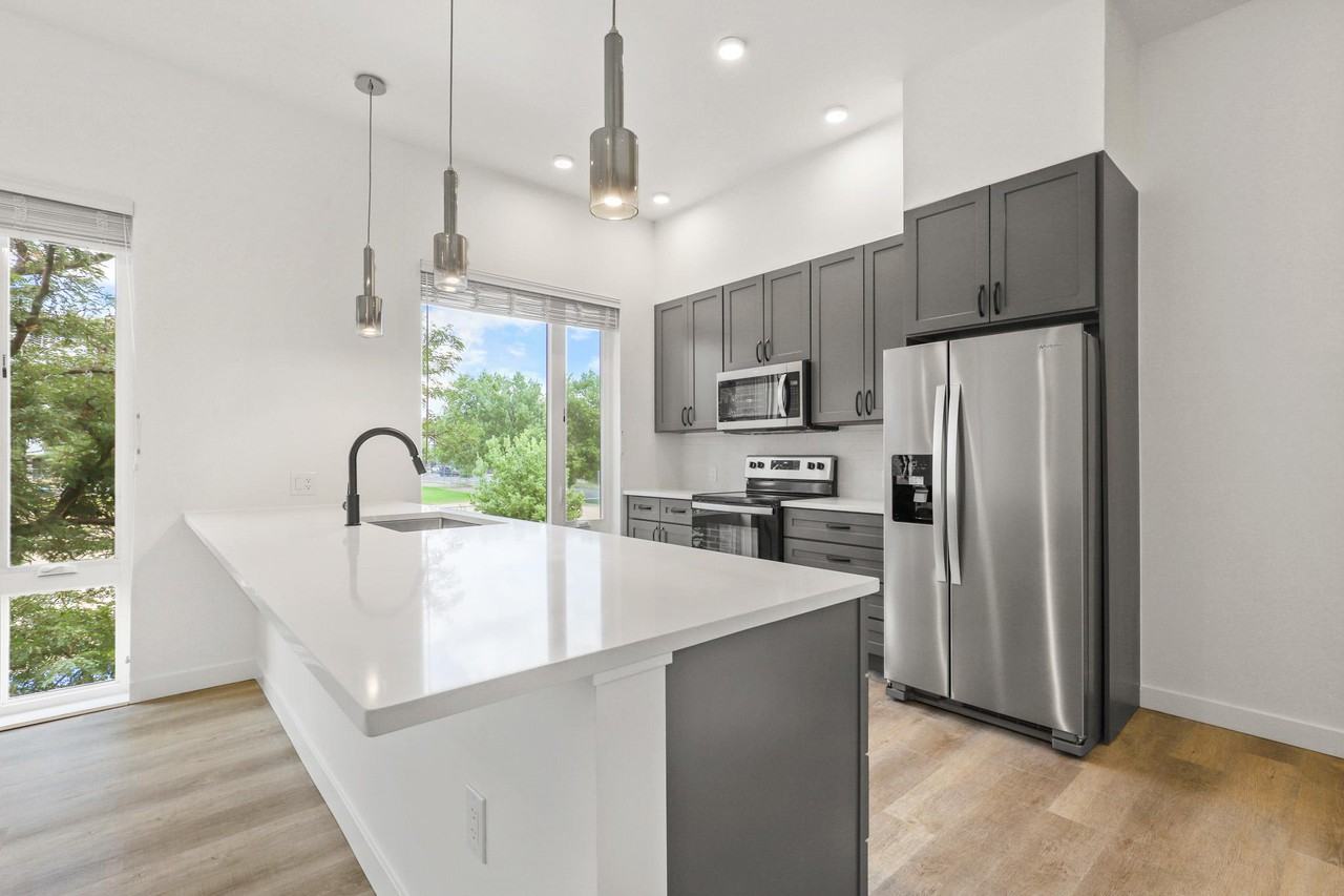 1775 S Pearl - Photo 3 of 19