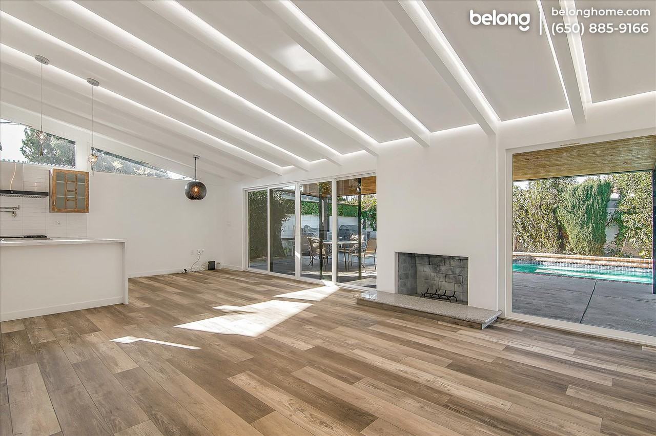 6513 Corbin Ave - Photo 6 of 47